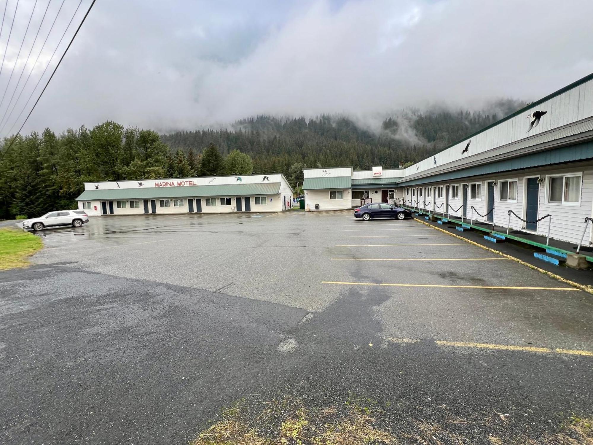 Marina Motel Seward Exterior photo